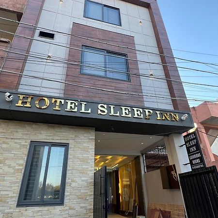 Hotel Sleep Inn Indore Exteriör bild