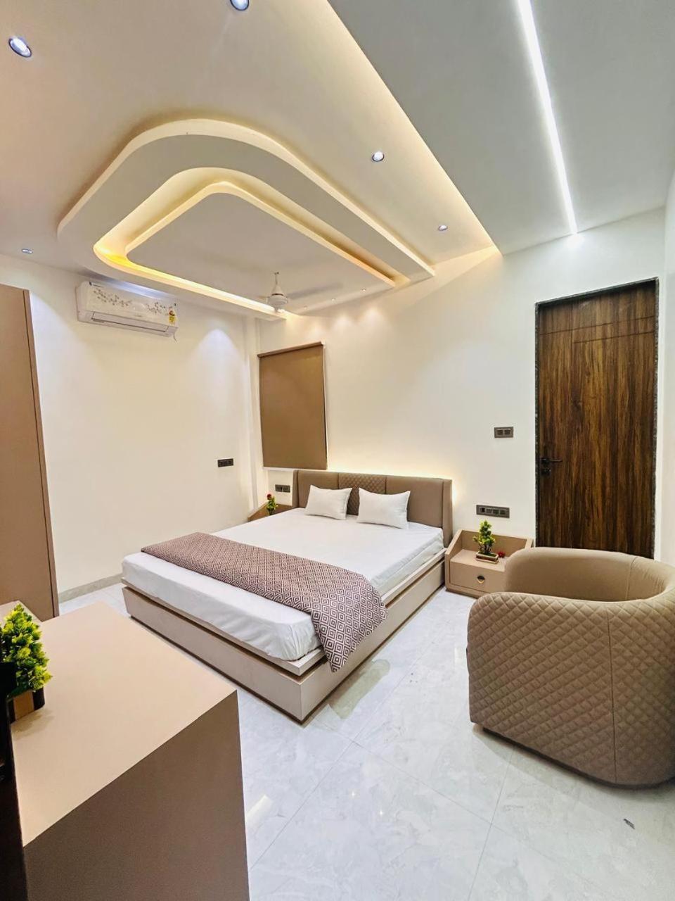 Hotel Sleep Inn Indore Exteriör bild