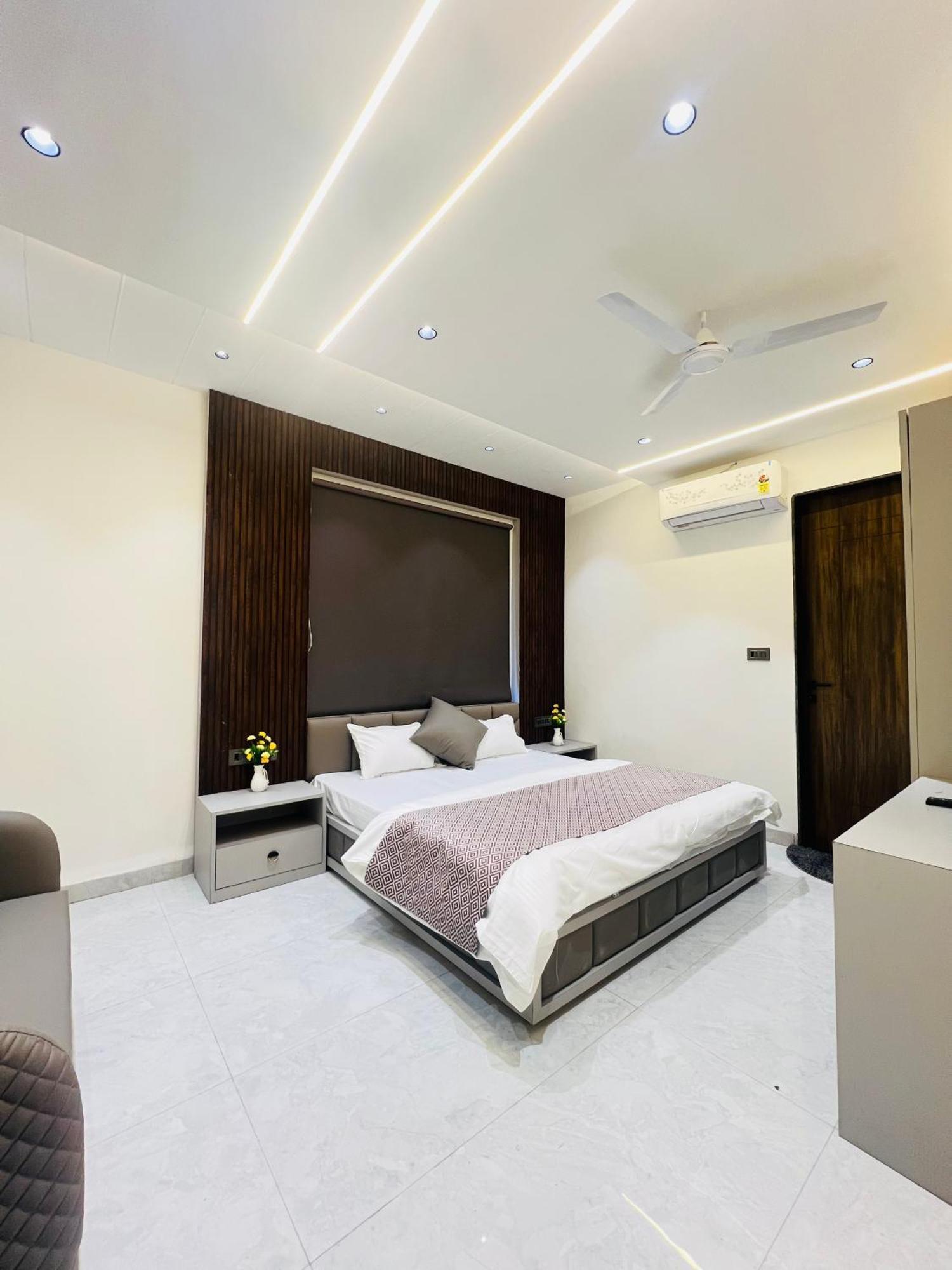 Hotel Sleep Inn Indore Exteriör bild